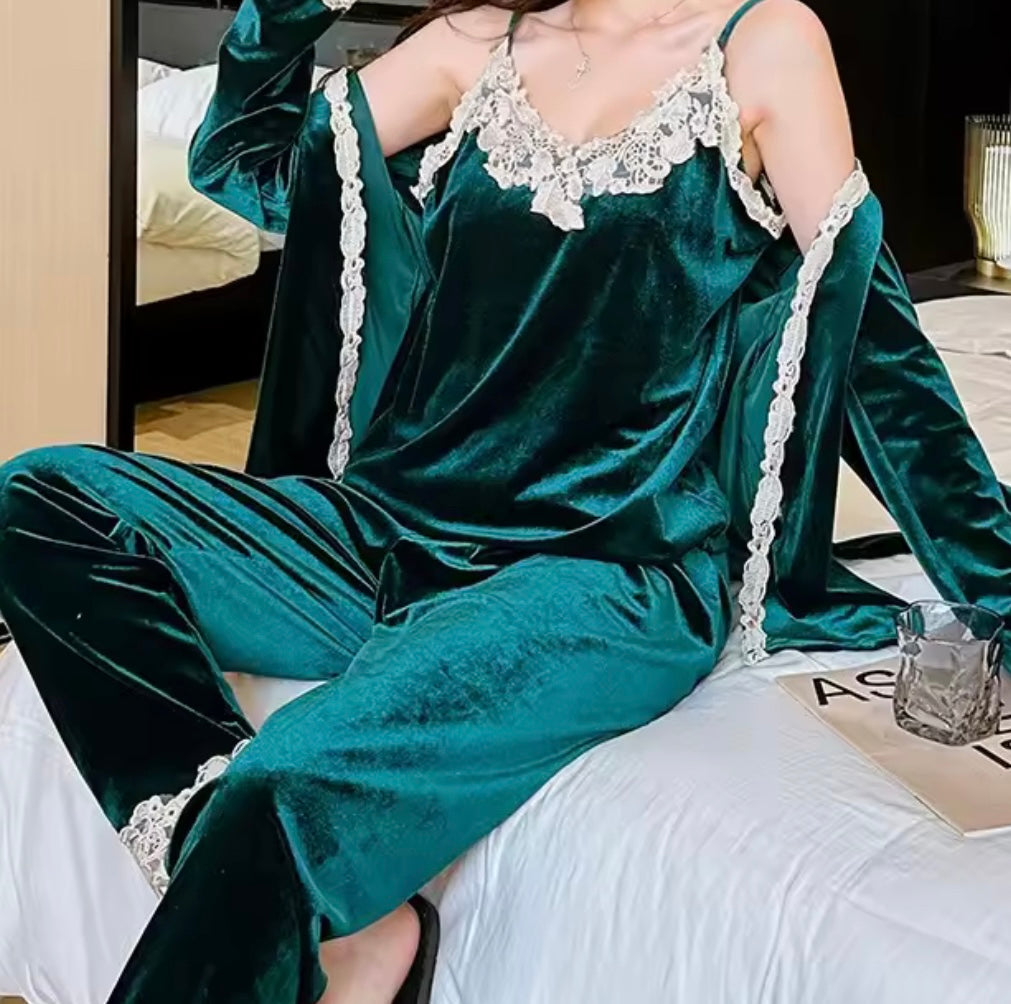 Ensemble Pyjama 3 Pièces en Velours & Dentelle